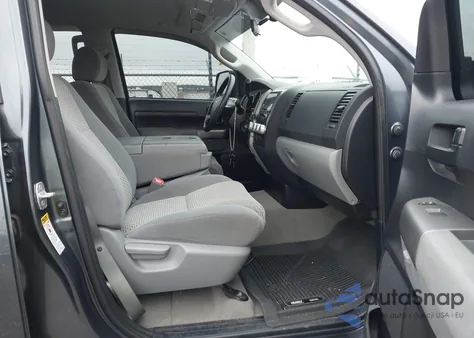 2010 Toyota Tundra Grade 4.6L V8 z USA, uszkodzony, nr VIN 5TFUM5F16AX010351